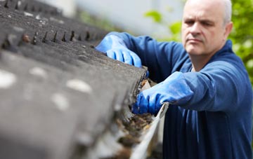 cleaning and inspecting Yottenfews roofs